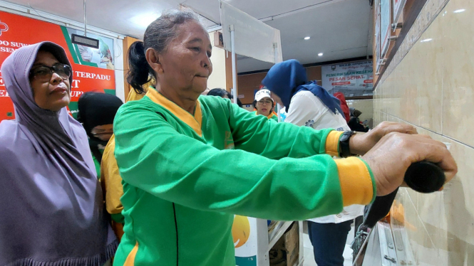 Warga Ikuti Pemeriksaan Kesehatan Jantung Di RSUD Ungaran