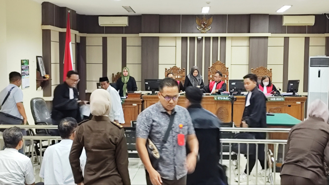 Suasana sidang Tipikor dengan terdakwa kades di Pekalongan.