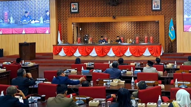 Rapat Paripurna DPRD Kab. Semarang,Sabtu(28/9/2024)