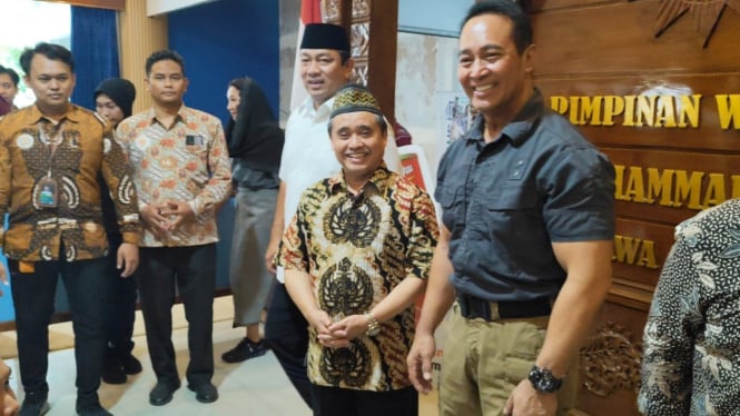 Andika Perkasa dan Hendi saat silaturahmi di PW Muhammadiyah Jateng.