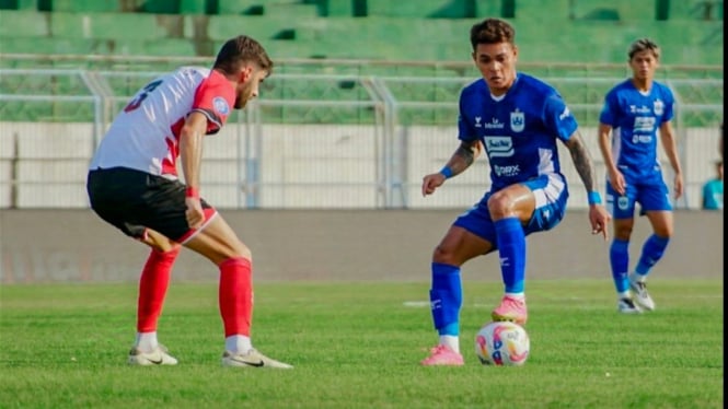 Laga Madura United lawan PSIS Semarang di Liga 1.