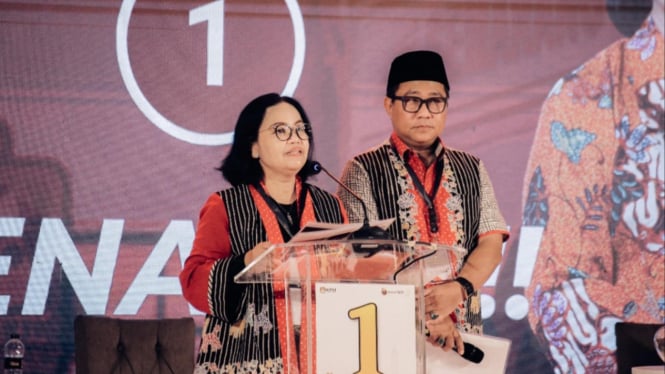 Paslon Agustina-Iswar saat Debat Pilkada Kota Semarang.