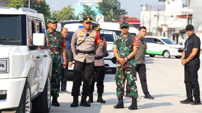 Wapres Gibran cek Proyek strategis di Solo, polisi lakukan pengamanan.