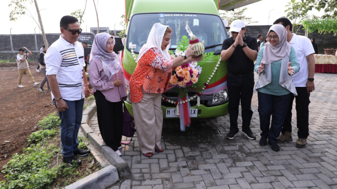 Wali Kota Semarang resmikan truk pangan Petruk Semar.