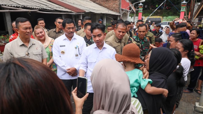 Wapres Gibran kunjungi kampung di Kota Semarang.