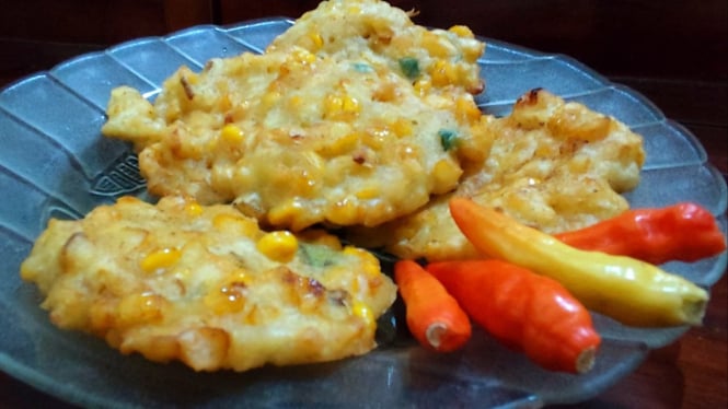 Resep bakwan jagung yang renyah dan gurih.