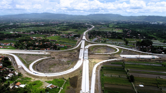Jalan tol Klaten-Prambanan akan dibuka fungsional pada libur nataru