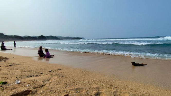 Keindahan pantai selatan dekat Magelang.