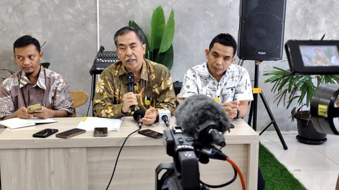 Wakil Rektor UNNES Prof.Dr. Zaenuri M.Si.