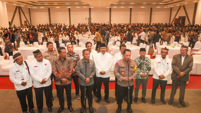 Deklarasi pembubaran Jemaah Islamiyah di Surakarta.