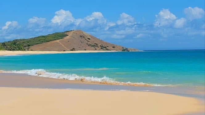 Pantai Liman di Pulau Sempu Kabupaten Kupang, NTT.