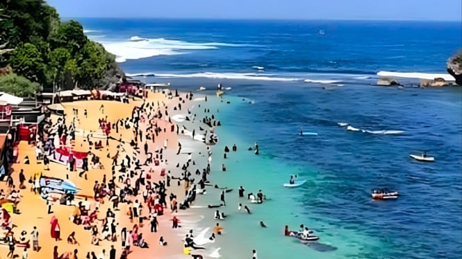 Pantai Baron Gunung Kidul Yogyakarta.