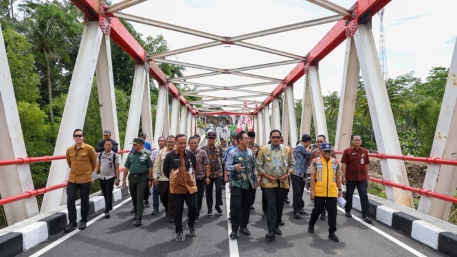 Jembatan baru pengganti jembatan Indiana Jones di Magelang.