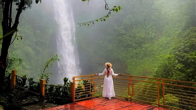 Keindahan Curug Cipendok Purwokerto Banyumas.