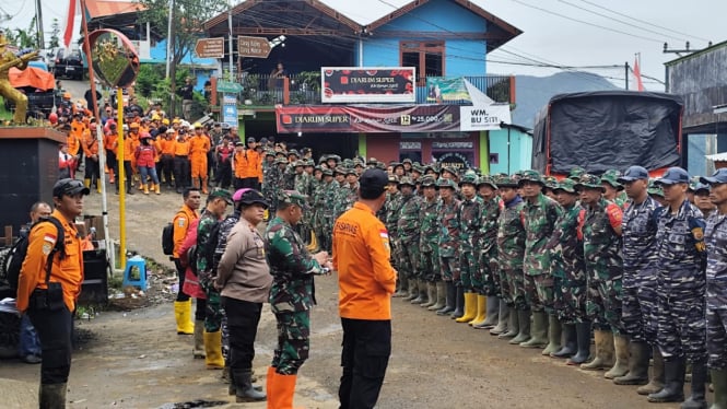 Tim SAR gabungan dikerahkan di lokasi longsor Pekalongan.