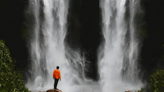 Air terjun Curug Surodipo Temanggung.