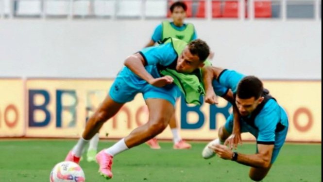 Pemain PSIS latihan jelang laga lawan Persib Bandung.