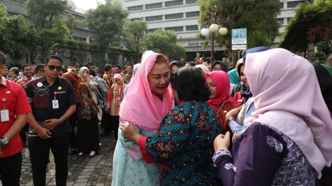 Mbak Ita menyampaikan permohonan pamit di hadapan ASN Kota Semarang.