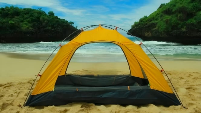 Camping area Pantai Sedahan Gunung Kidul.