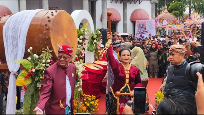 Wali Kota Semarang Agustina pimpin prosesi tradisi Dugderan.