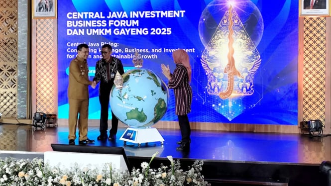 Central Java Investment Business Forum (CJIBF) dan UMKM Gayeng 2025.