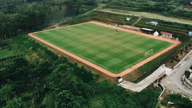 Lapangan sepak bola Desa Sumbung Boyolali.