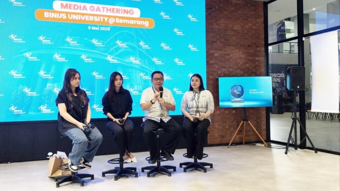 Diskusi BINUS University Semarang cetak talenta Industri 4.0.