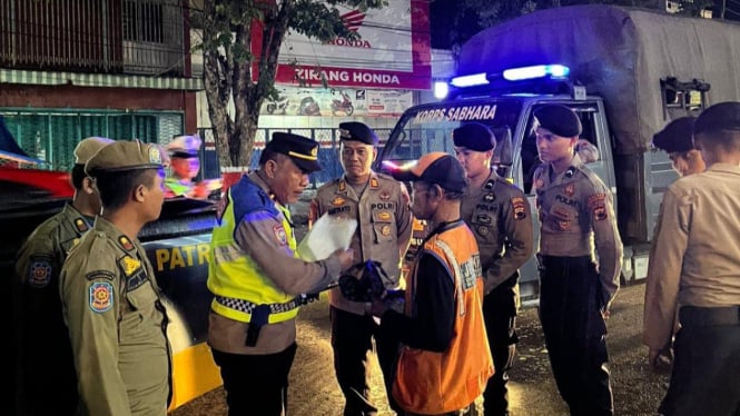 Polisi berantas premanisme berkedok ormas di Semarang.