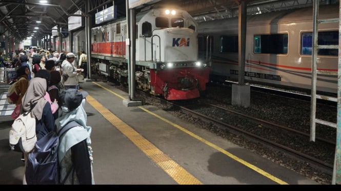 Suasana di Stasiun Semarang Poncol.