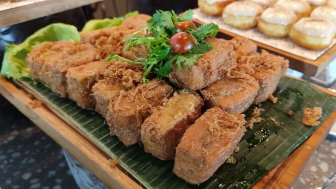 Tahu bakso kriwil khas Semarang.