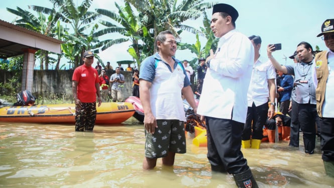 Wakil Gubernur Jateng Taj Yasin cek banjir di Grobogan.
