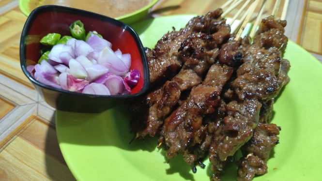 Sate sapi empuk khas Ungaran.