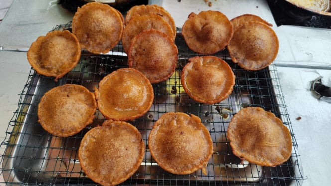 Kue cucur legit dan manis.