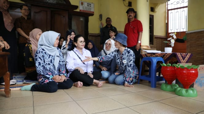Agustina, Wali Kota Semarang sambangi warganya.