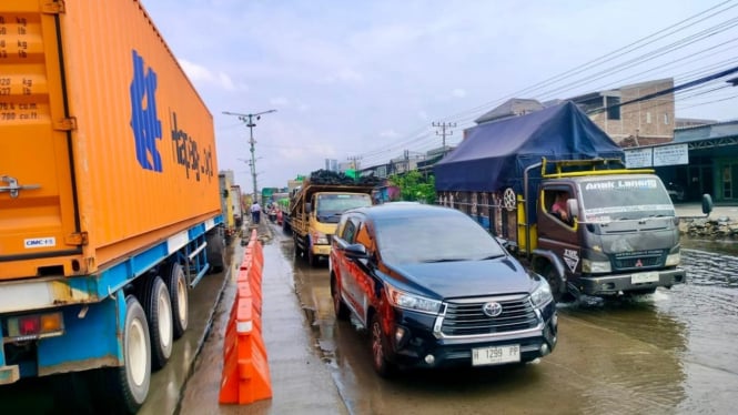 Urai kemacetan di Sayung Demak, Dishub Jateng tutup U-Turn Polytron.