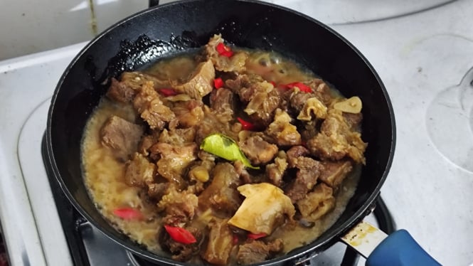 Resep daging gongso pedas manis khas Semarang.
