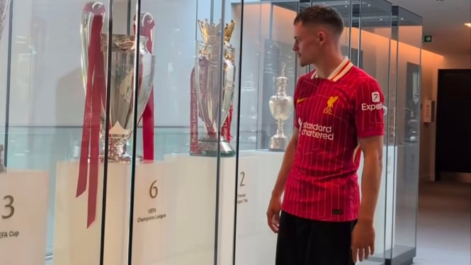 Liverpool rekrut Wurtz dari Leverkusen dengan rekor termahal.