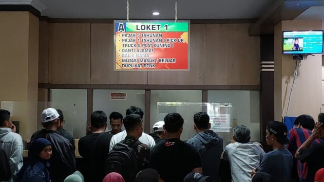Antrian Warga Di Loket Samsat Kab. Semarang
