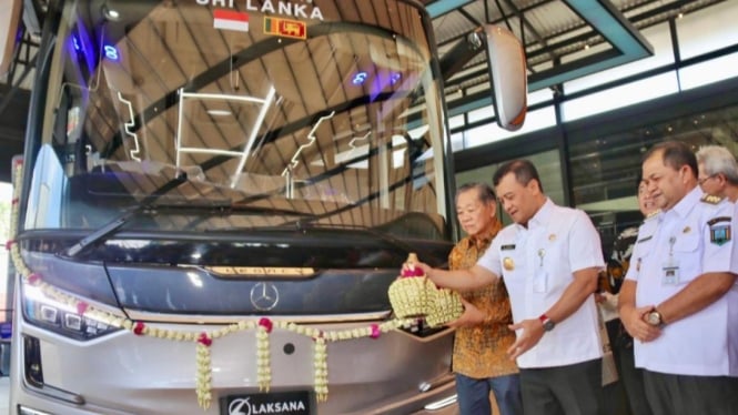 Pelepasan karoseri bus ke Srilanka