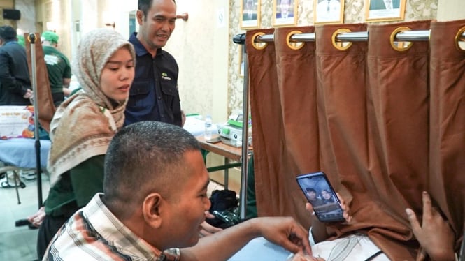 Pegadaian Semarang gelar kita massal.
