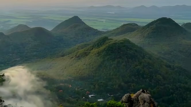 Pemandangan alam di perbukitan Wonogiri yang mirip Raja Ampat.