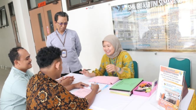 Pendaftaran SPMB di SMA di Jawa Tengah.