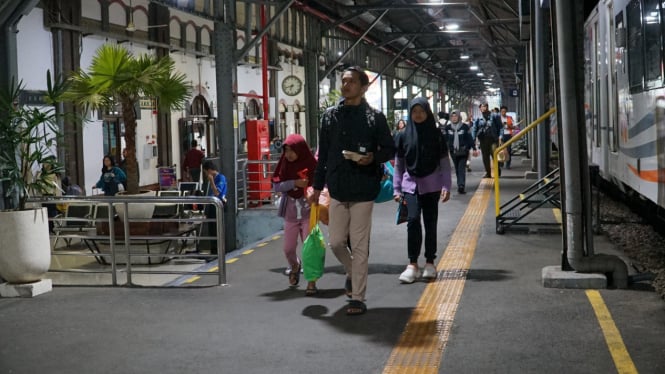 Daop 4 Semarang catat 6,5 juta penumpang selama semester 2025.