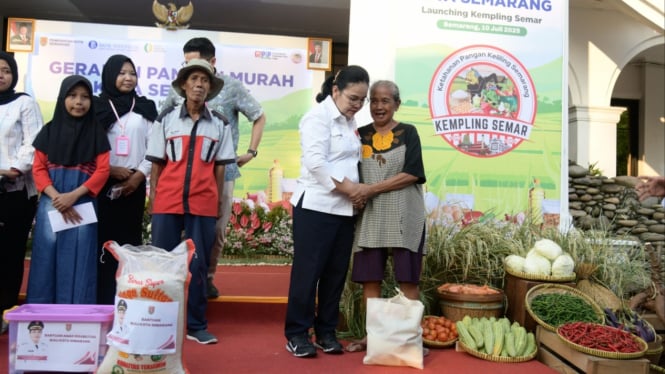 Kota Semarang kendalikan inflasi harga beras.
