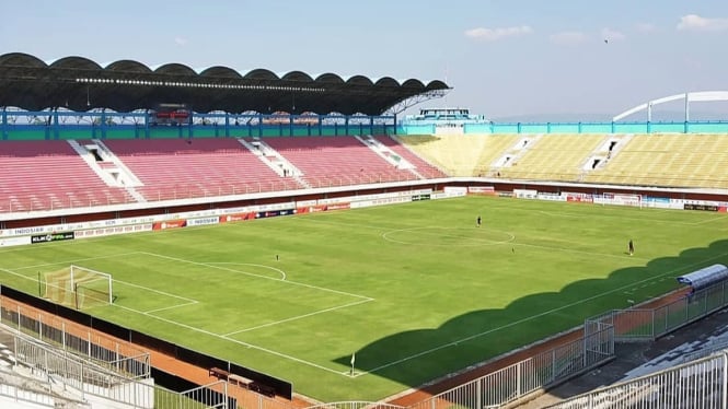 Stadion Maguwoharjo Sleman, DIY.