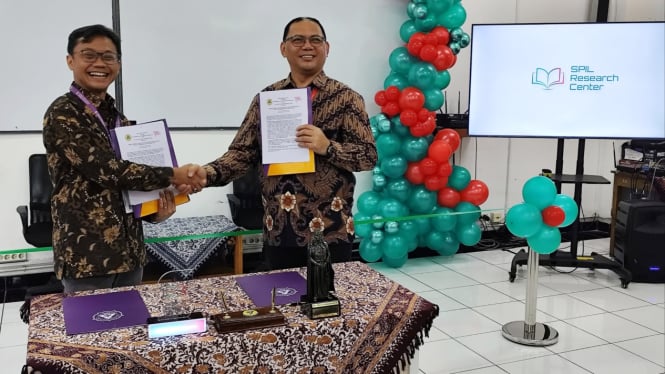 Penandatanganan MoU SPIL Research Center di SCU.