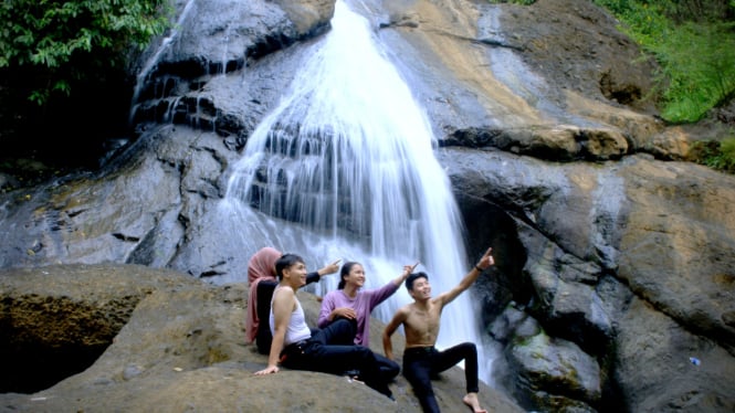 Air terjun di Desa Wisata Bendosari Kendal.