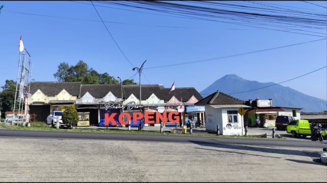 Pasar Wisata Kopeng, surga belanja berhawa sejuk.