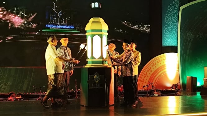 Bank Indonesia menggelar Festival Jateng Syariah 2025.
