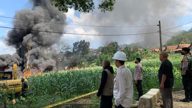 Kebakaran sumur minyak di Blora, Jawa Tengah.